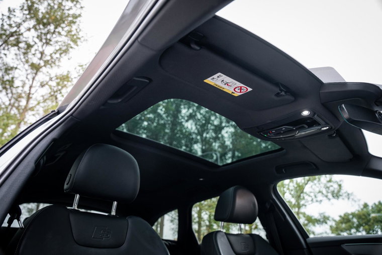 Vehicle Image 36