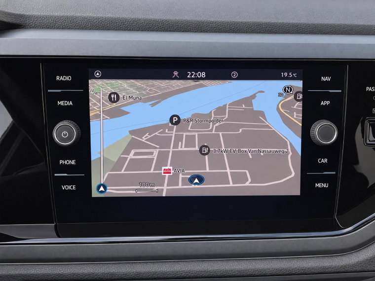 Vehicle Image 12
