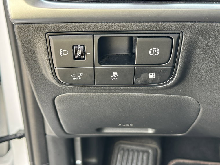 Vehicle Image 26