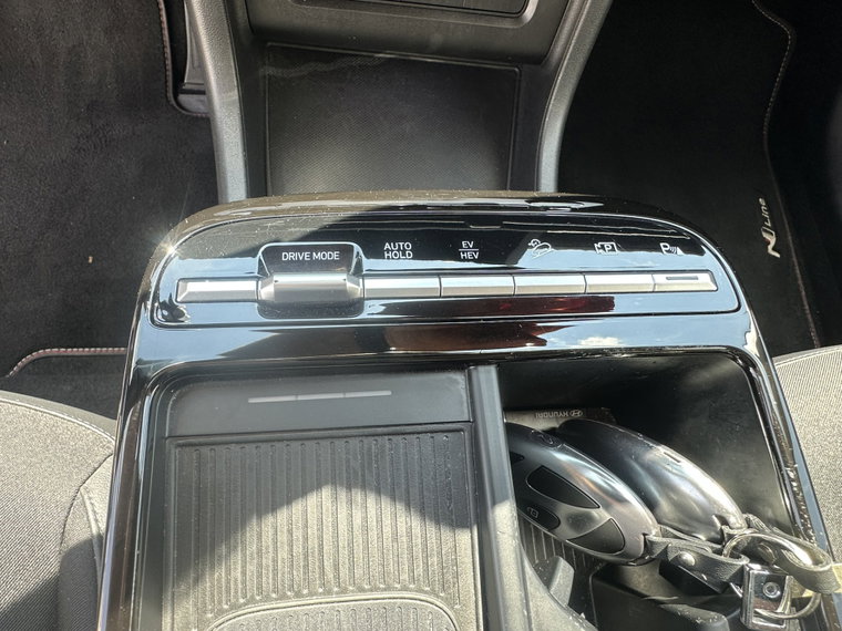 Vehicle Image 31
