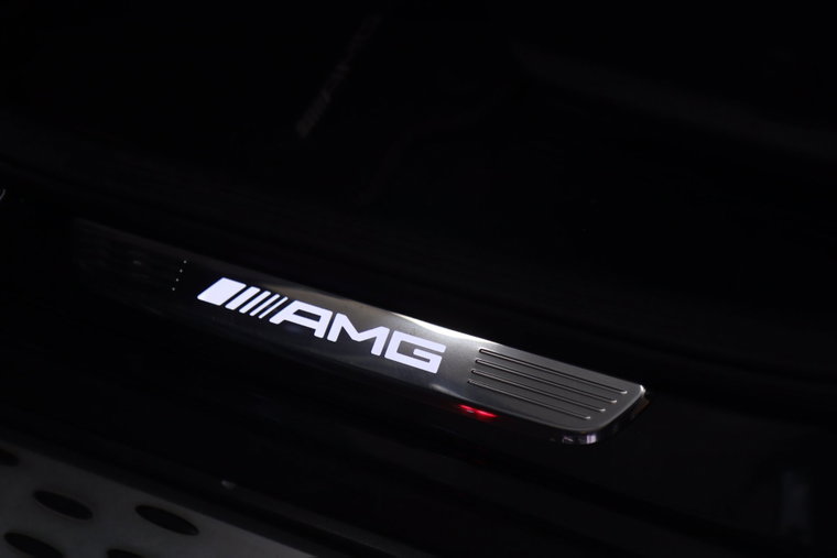 Vehicle Image 38