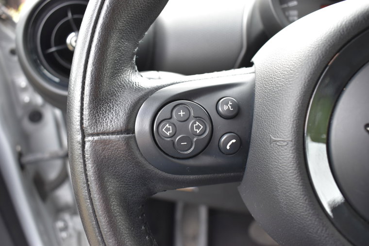 Vehicle Image 26