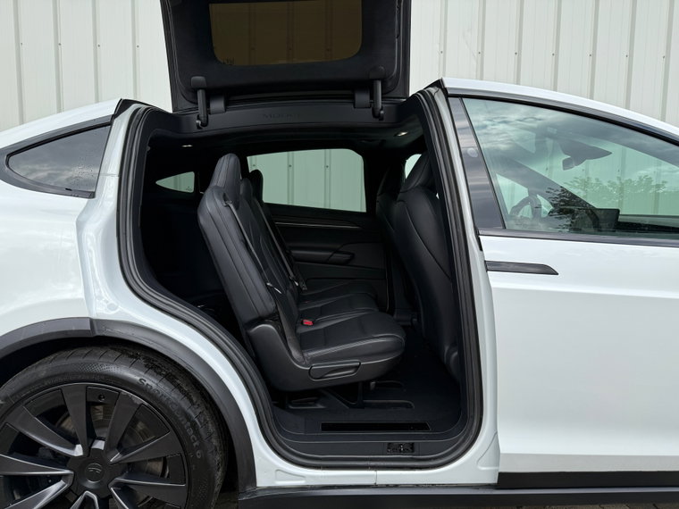 Vehicle Image 35