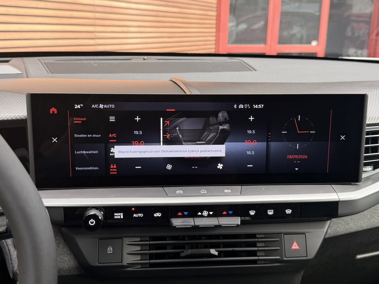 Vehicle Image 40