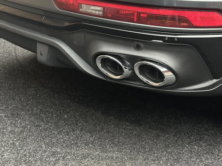 Vehicle Image 28