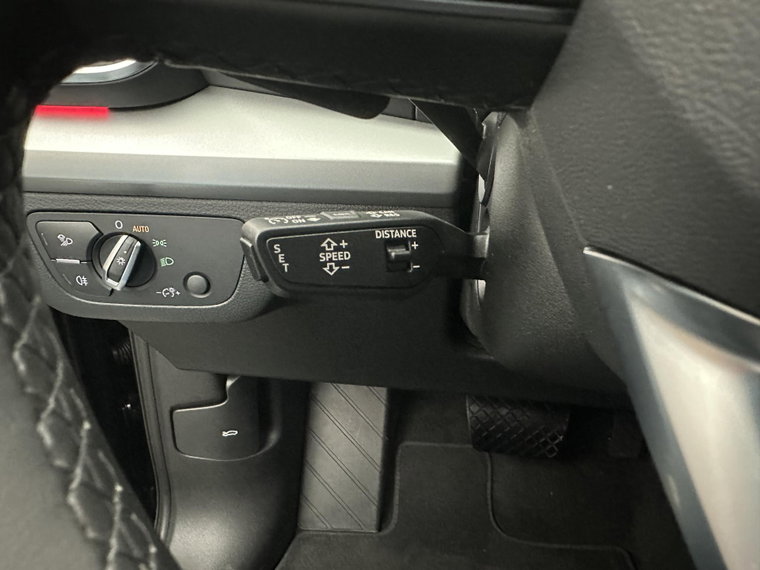 Vehicle Image 34