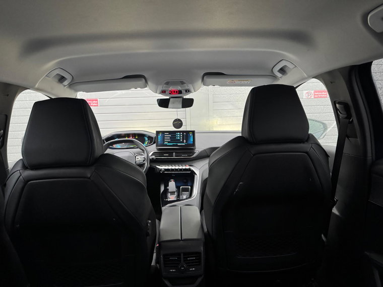 Vehicle Image 35