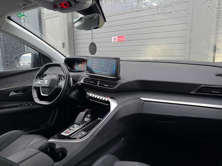 Vehicle Image 37