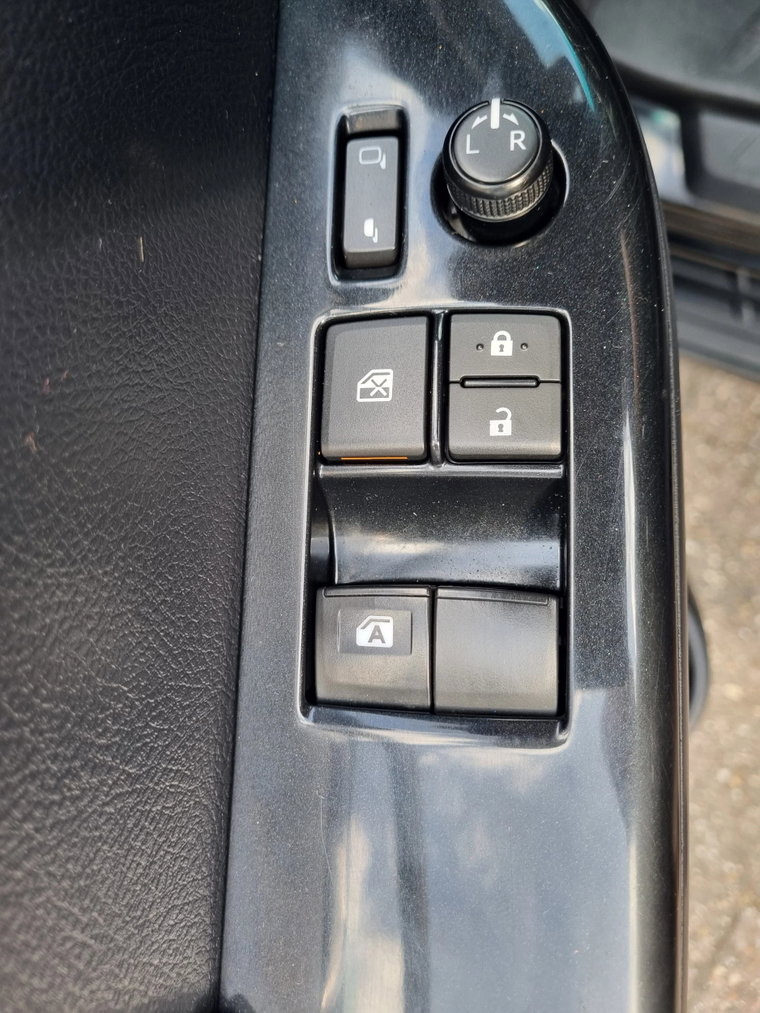 Vehicle Image 27