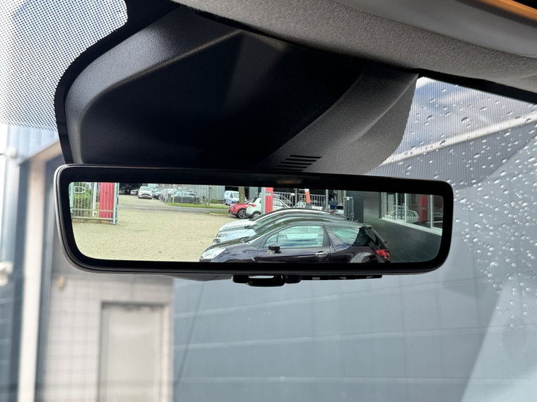 Vehicle Image 40