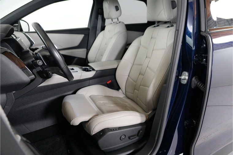 Vehicle Image 18