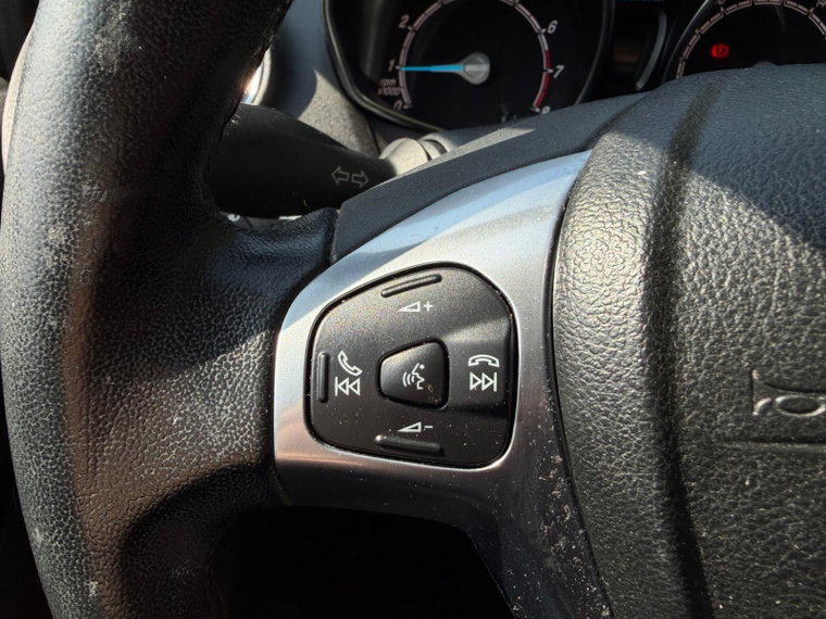 Vehicle Image 22