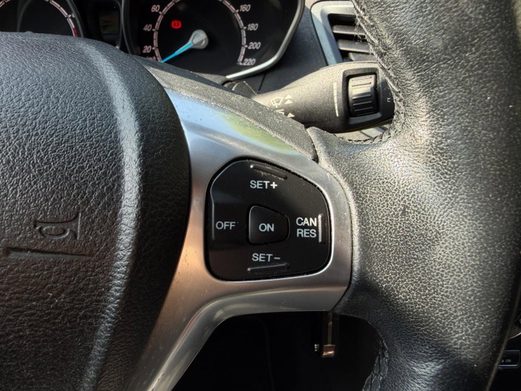 Vehicle Image 24