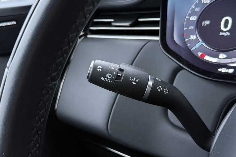 Vehicle Image 35
