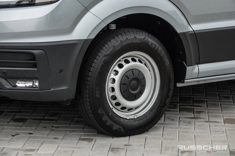 Vehicle Image 8