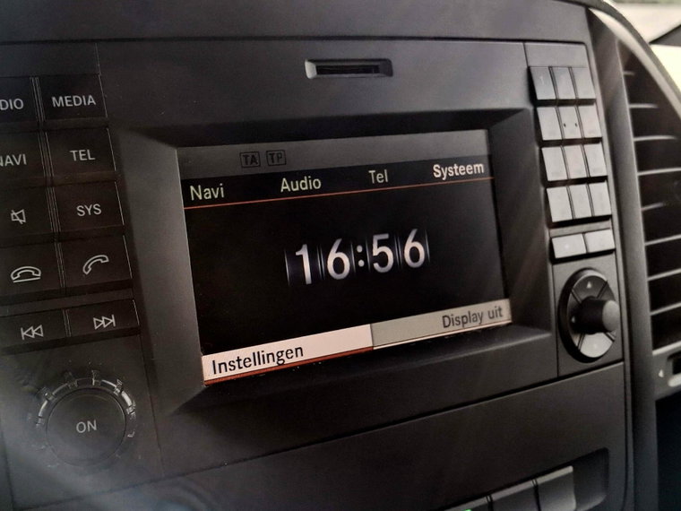 Vehicle Image 35