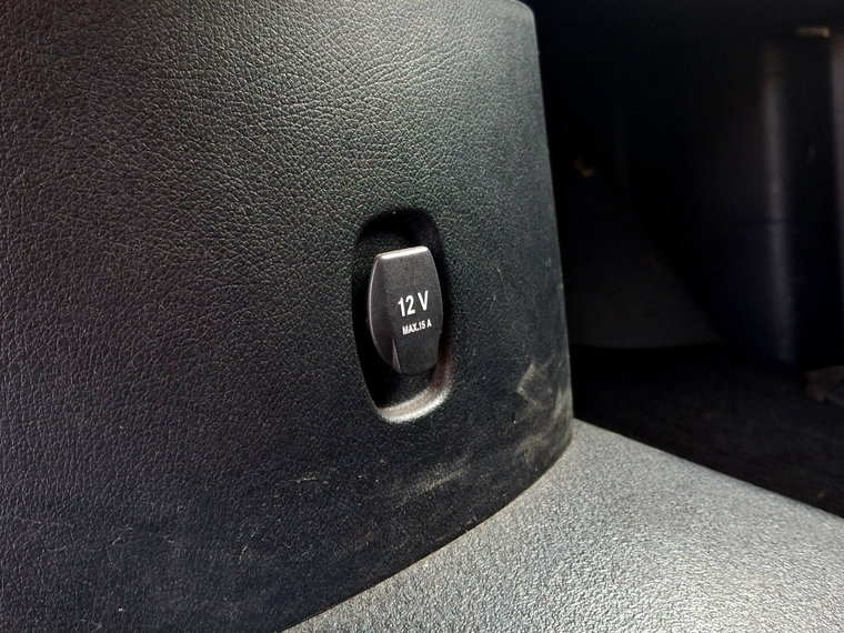 Vehicle Image 38