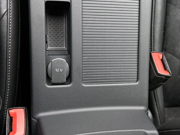 Vehicle Image 33