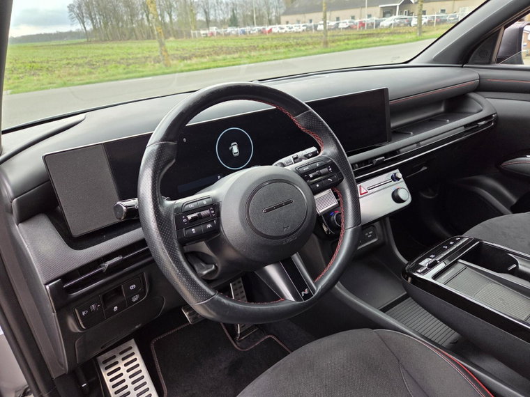 Vehicle Image 22