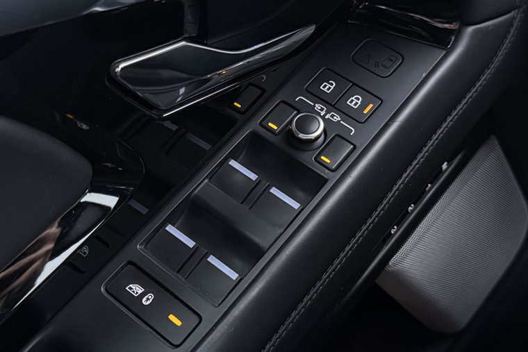 Vehicle Image 45