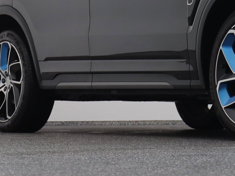 Vehicle Image 35