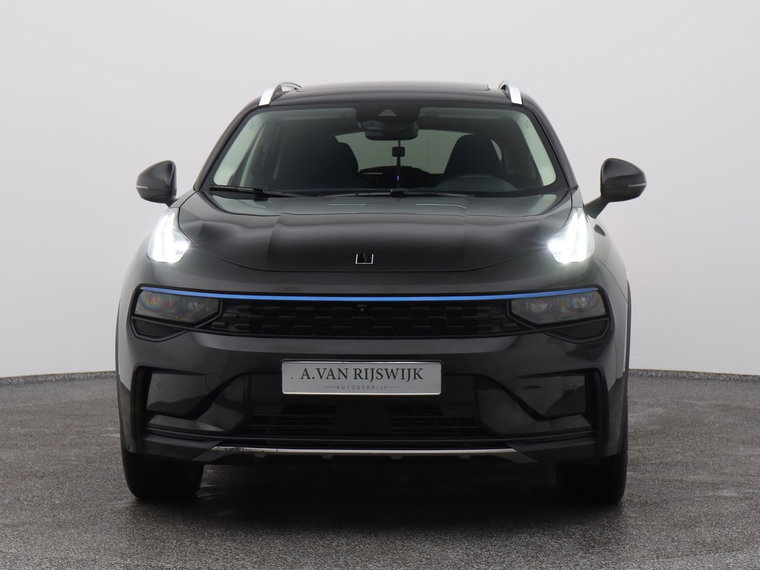 Vehicle Image 9