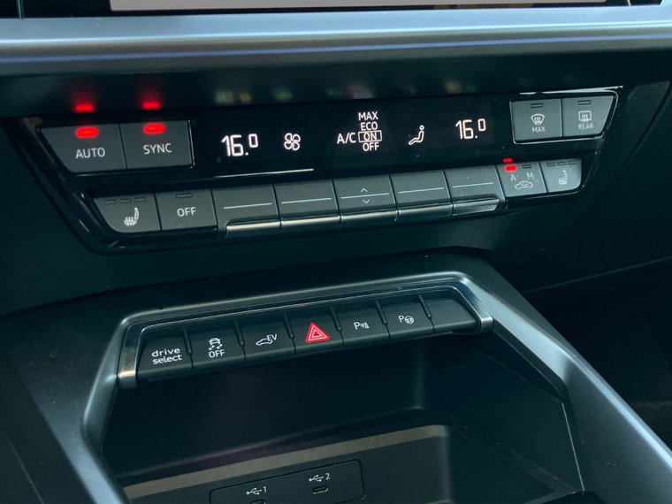 Vehicle Image 28