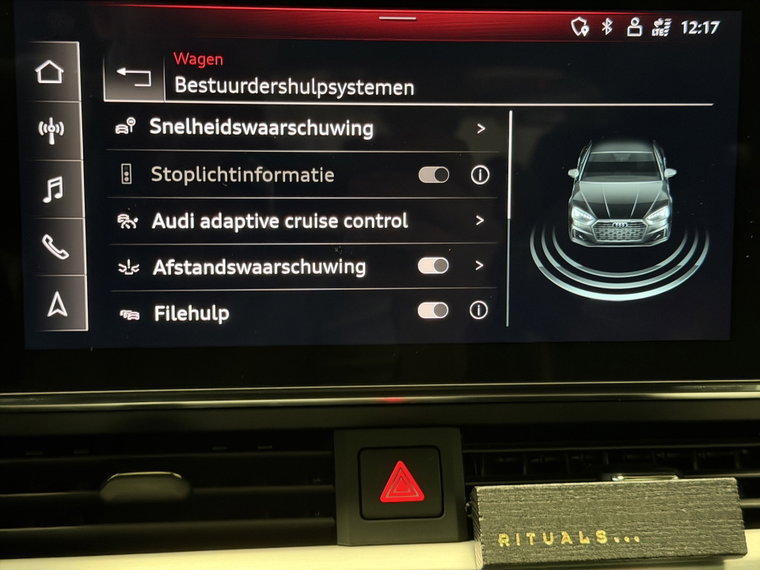 Vehicle Image 35
