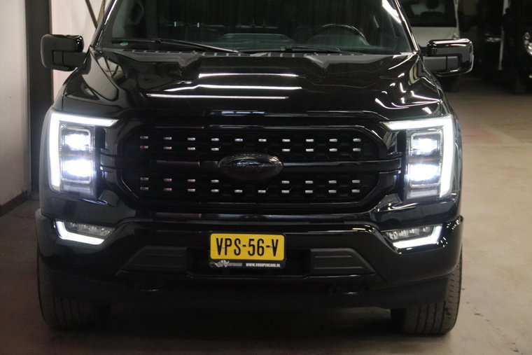 Vehicle Image 22