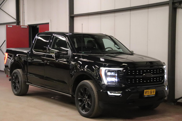 Vehicle Image 5