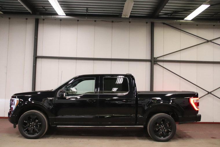 Vehicle Image 6