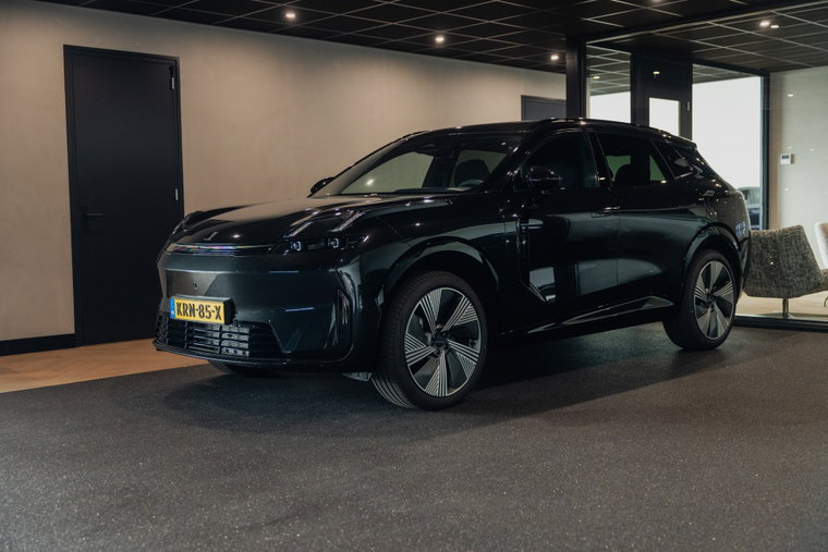 Vehicle Image 21