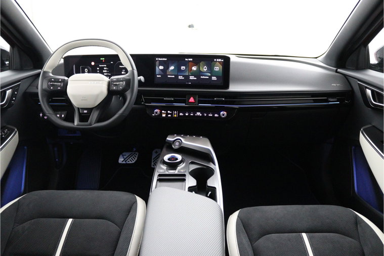 Vehicle Image 29