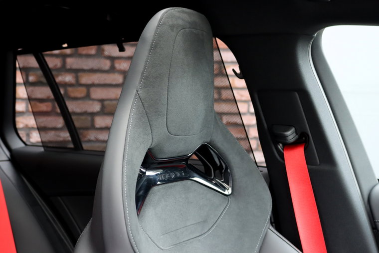 Vehicle Image 37