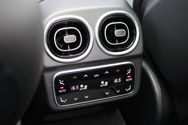 Vehicle Image 39