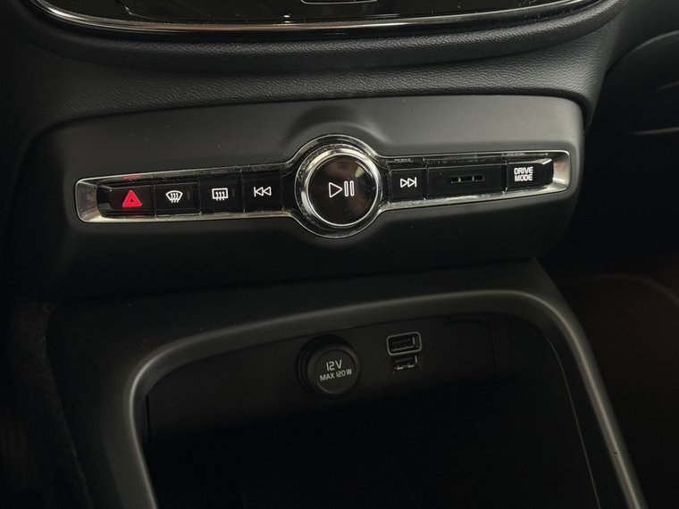 Vehicle Image 34
