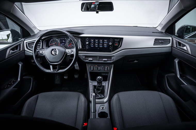 Vehicle Image 18