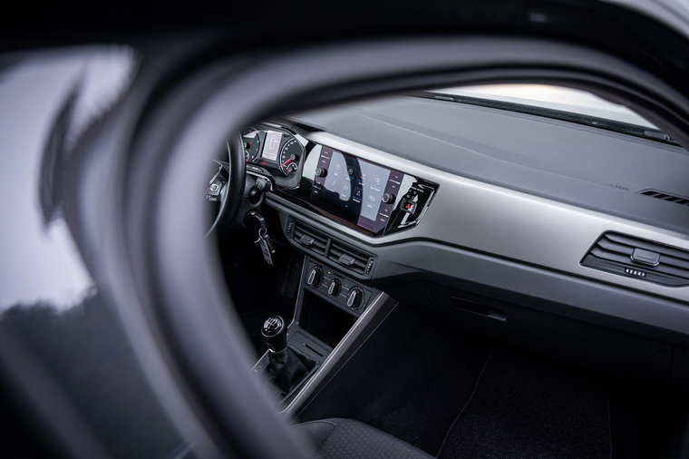 Vehicle Image 30