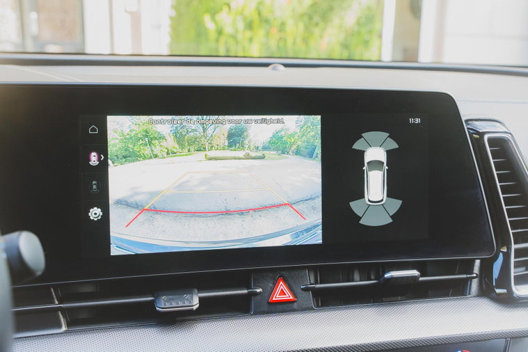 Vehicle Image 9