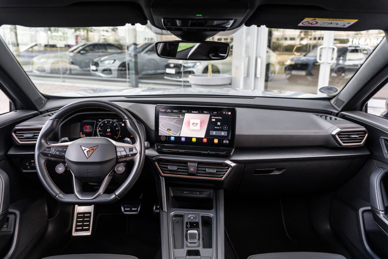Vehicle Image 15