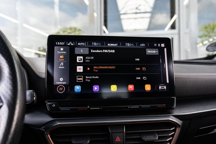 Vehicle Image 43