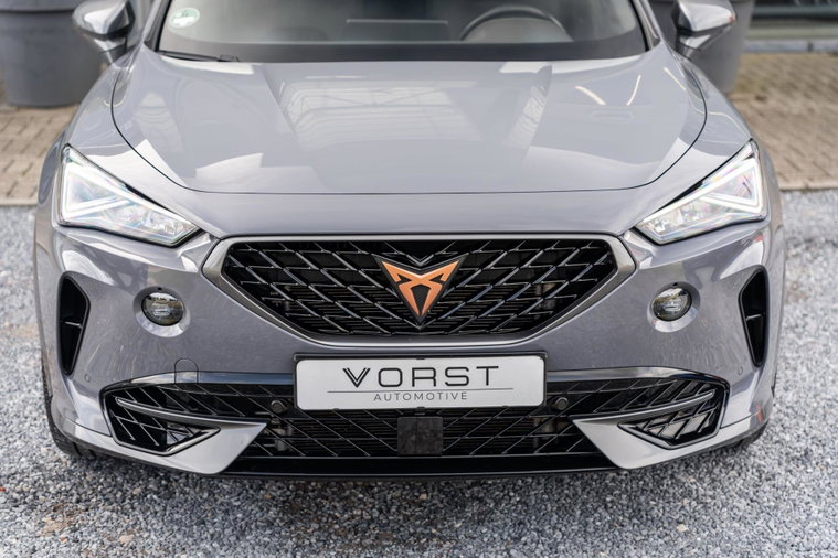 Vehicle Image 9