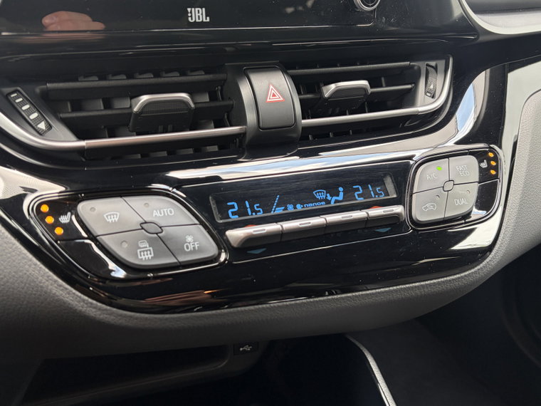 Vehicle Image 37