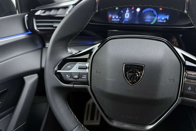 Vehicle Image 19