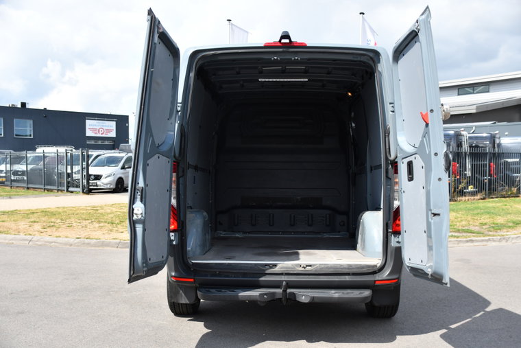 Vehicle Image 37