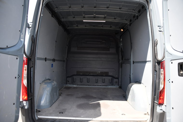 Vehicle Image 38
