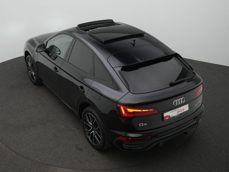 Vehicle Image 35
