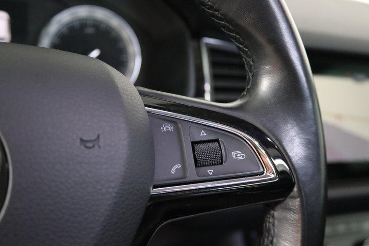Vehicle Image 37