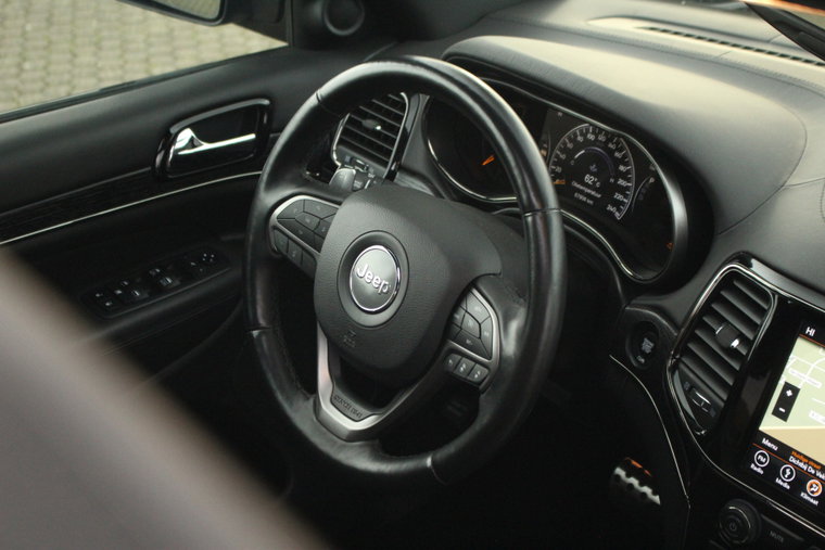 Vehicle Image 24