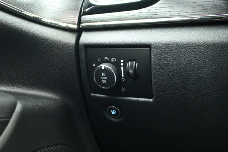 Vehicle Image 26
